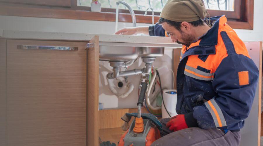 Expert burst pipe repair services in Rio Vista, TX